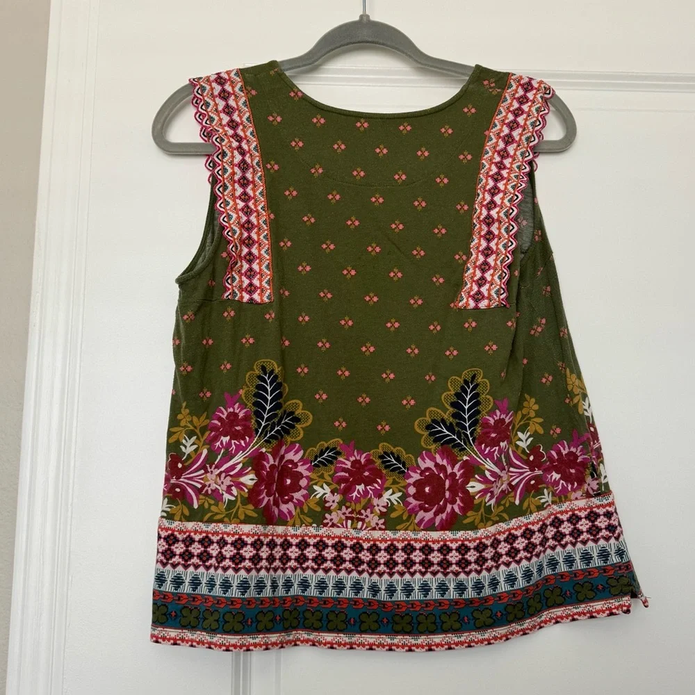 Boho Floral Olive Sleeveless Top - Picture 3 of 7